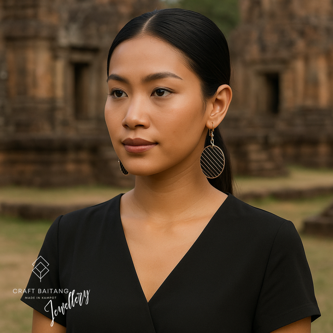 Circle stripes engraved Earrings