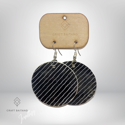 Circle stripes engraved Earrings